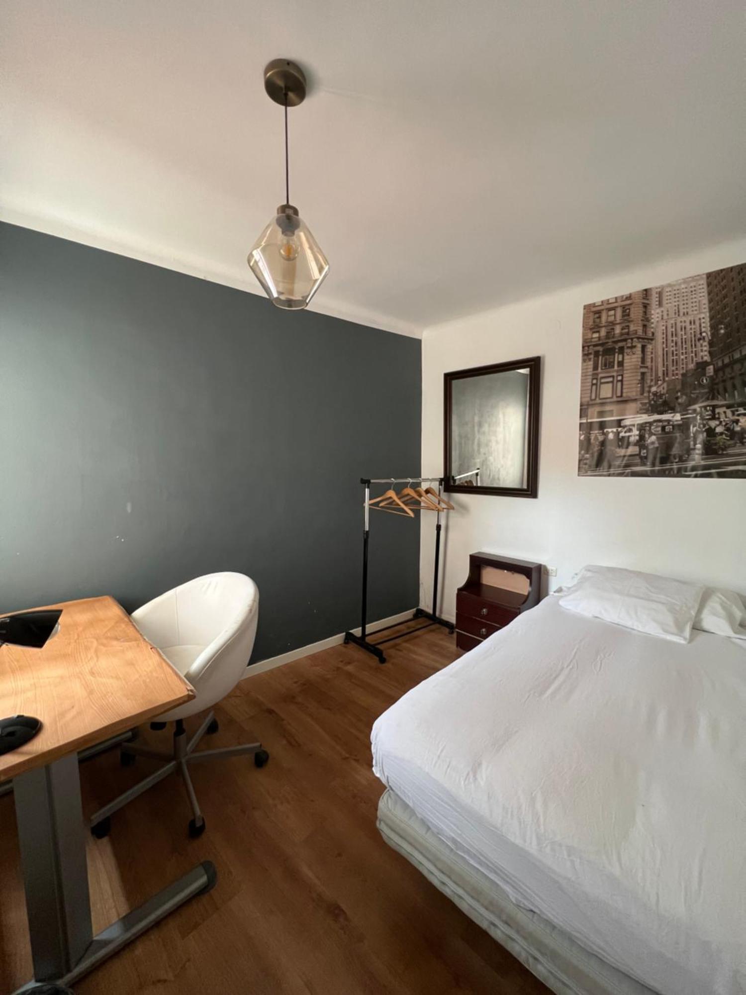 Appartement Habitacion Economica à Figueras Extérieur photo